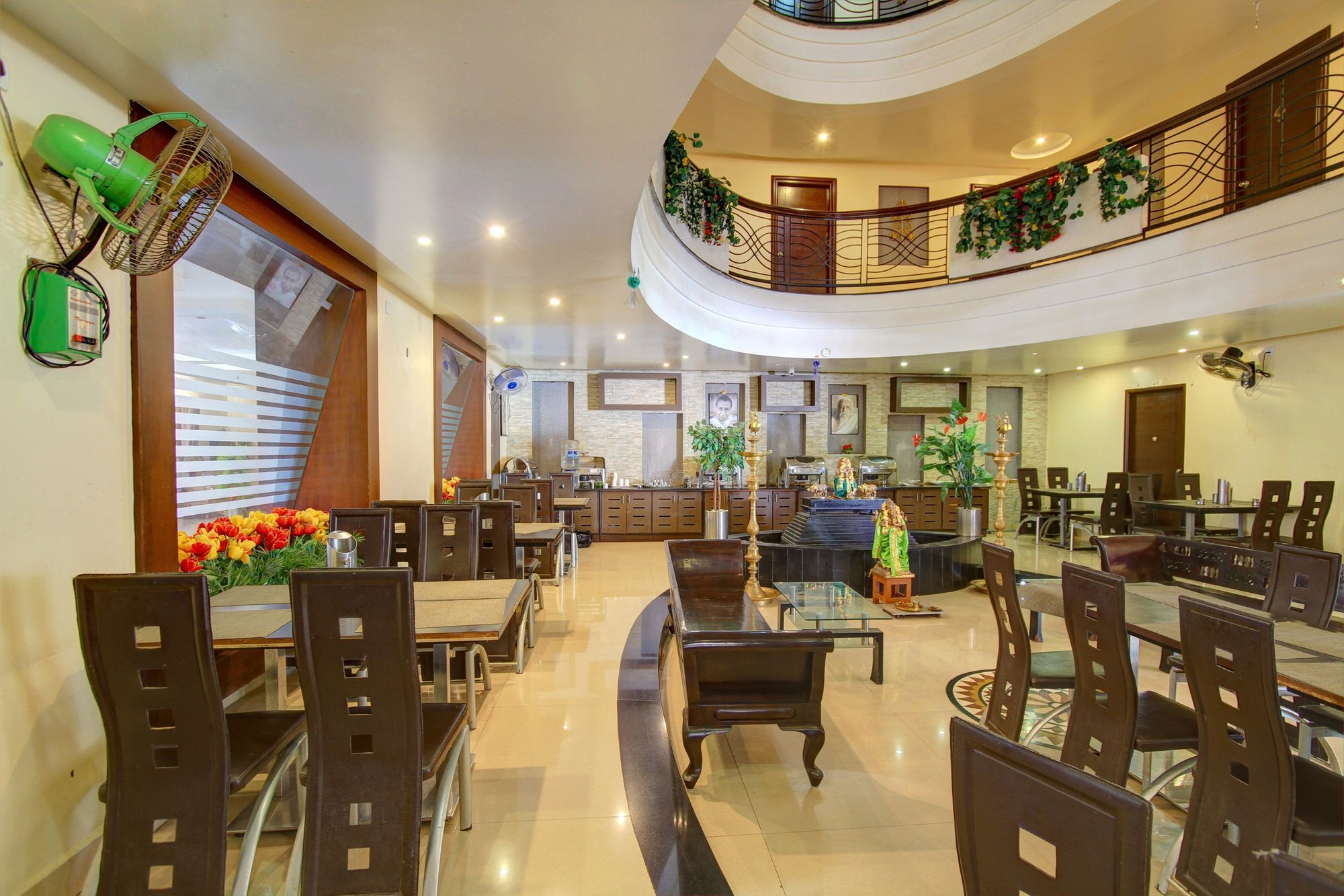 Oyo 4895 Abi Krishna Hotel Puduccseri Kültér fotó